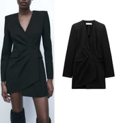 Long Sleeve V-neck Waist-controlled Slimming Pocket Black Color & Pleats Coat Dress